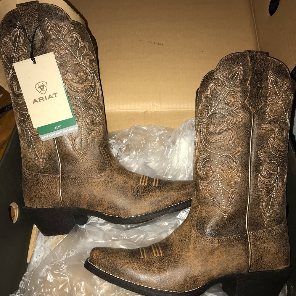 BRAND NEW!! Arait Cowgirl Boots!  NEVER WORN